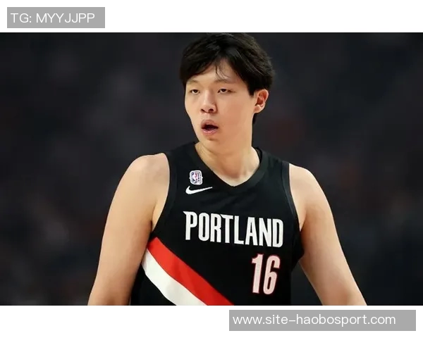 三大中锋占据全部出场机会杨瀚森再度未能上场三名双向球员却获得机会 三大中锋占据全部出场机会杨瀚森再度未能上场三名双向球员却获得机会