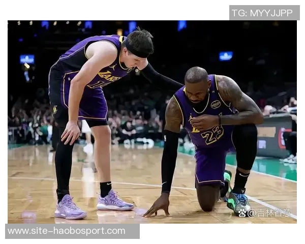 詹姆斯首次缺席训练营和季前赛暑期训练受阻影响备战状态