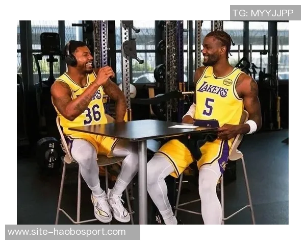 太阳管理层是否优于湖人管理层艾顿状态低迷引发质疑狄龙或成湖人新目标