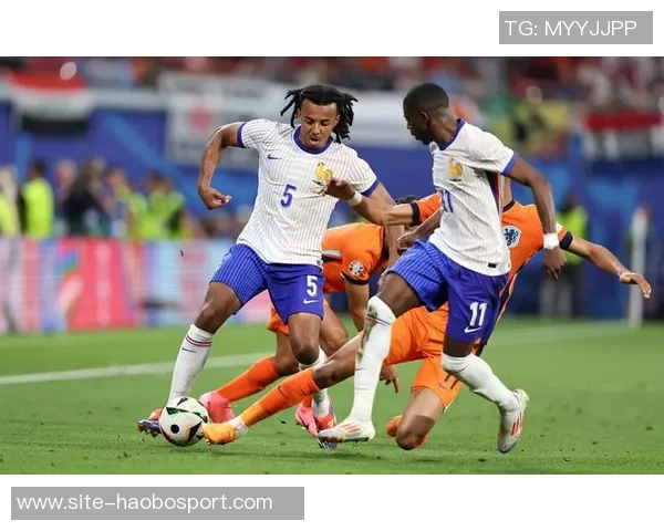 法国队首发预测：姆巴佩领衔锋线埃基蒂克与萨利巴等人出战